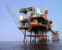 Analysis: African oil both booms and wanes