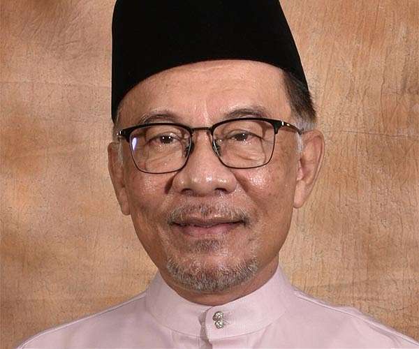 Malaysia's Anwar says Iran's attack on Israel 'legitimate'