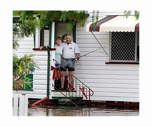 Australian beach town of Byron Bay inundated by floodwaters