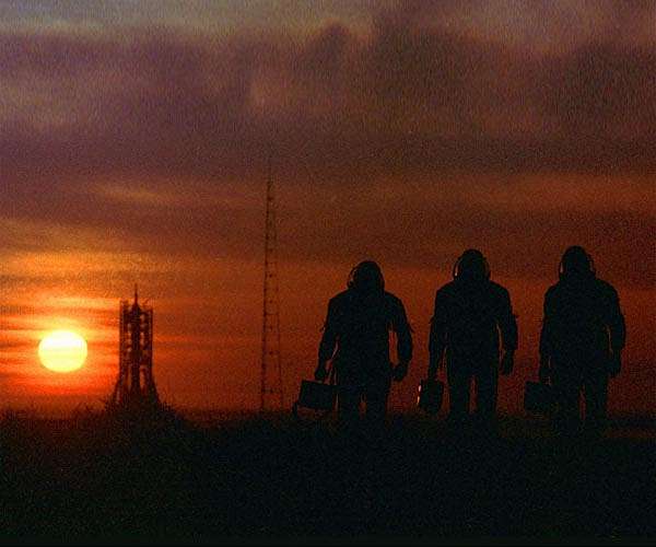 American, Russians to blast off for ISS as war rages in Ukraine
