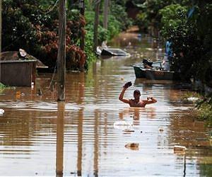 At least 10 dead, 10 missing in Brazil flooding