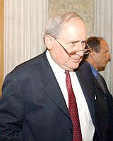 Levin Starts Iraq Pullout Debate