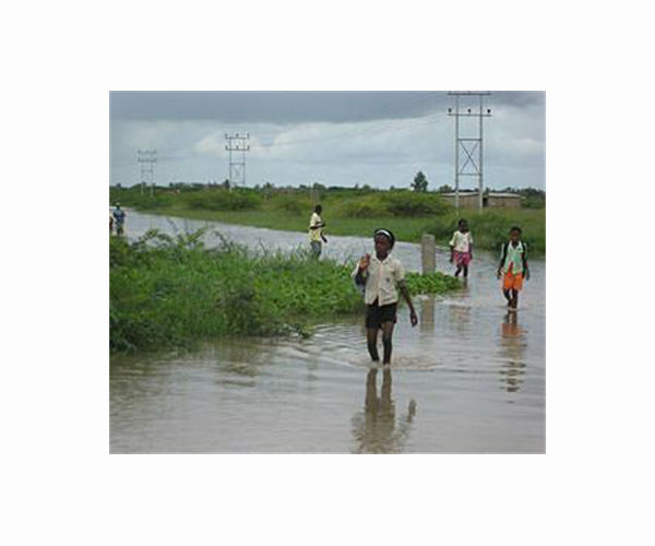 Mozambican officials swept away in storm-swollen river