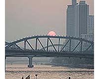 China warns foreign polluters