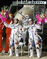 China Plans To Put Three Men In Space By 2007