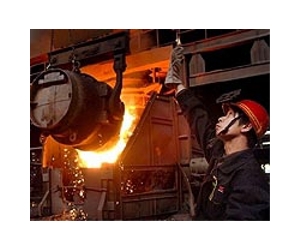 Workers protest at Italy steel mill facing closure
