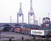 China not cracking down on firms violating UN sanctions: US