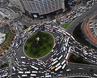 China to halve car purchase tax amid flagging sales