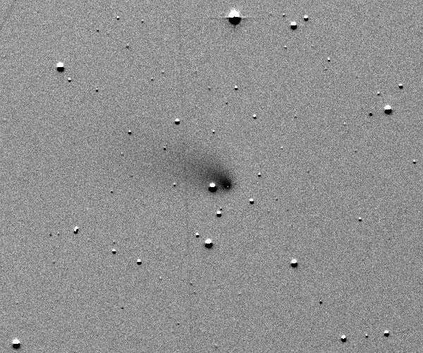 Newly discovered green comet expected to whiz by Earth
