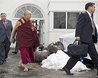 China opposes Dalai Lama meeting foreign leaders 'in any form'