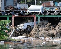 Floods, landslides kill 152 in El Salvador