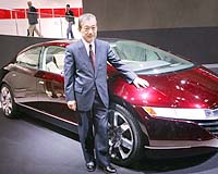 Honda Unveils Hydrogen Fuel-Cell Concept Car