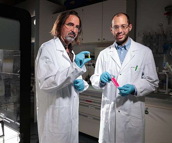 EPFL engineers introduce a new approach for recycling plastics