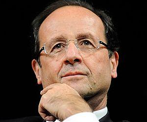 Hollande drives for arms deals in Persian Gulf as U.S. power wanes