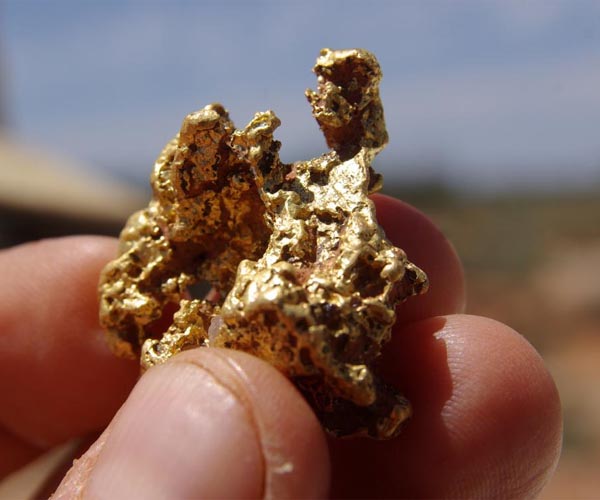 Youth appetite for gold rises as Chinese economy loses lustre