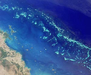 Mapping the world's largest coral reef