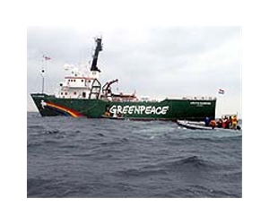 Greenpeace says Russia still holding Arctic protest ship
