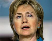 Clinton says nuclear race not in Iran's interest