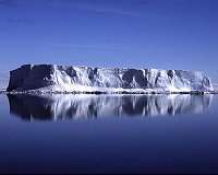 Researchers unravel the drivers of large iceberg movement