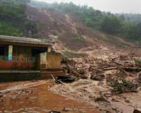More than 150 feared dead in India monsoon landslide