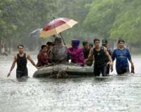 India Steps Up Relief Efforts As Floods Hit Hundreds Of Thousands
