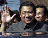 Indonesian president calls for mass tree planting