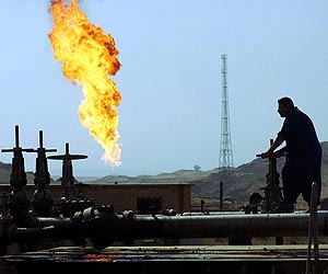 Bombs halt Iraq oil exports to Turkey