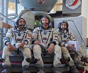 ISS Cosmonauts to Make 3D Photo Report