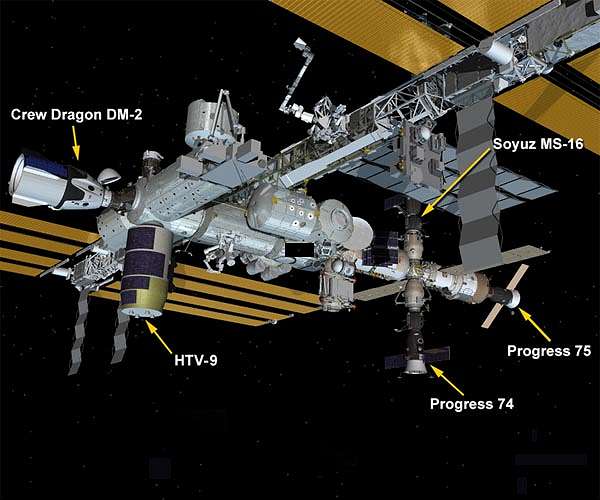 Russian film crew says shooting in space a 'huge challenge'