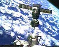 Russians Want NASA To Fund Crew Escape Craft At Space Station