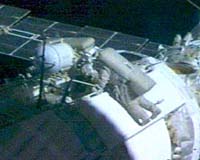 Final, Successful Space Walk For Expedition 9 Crew