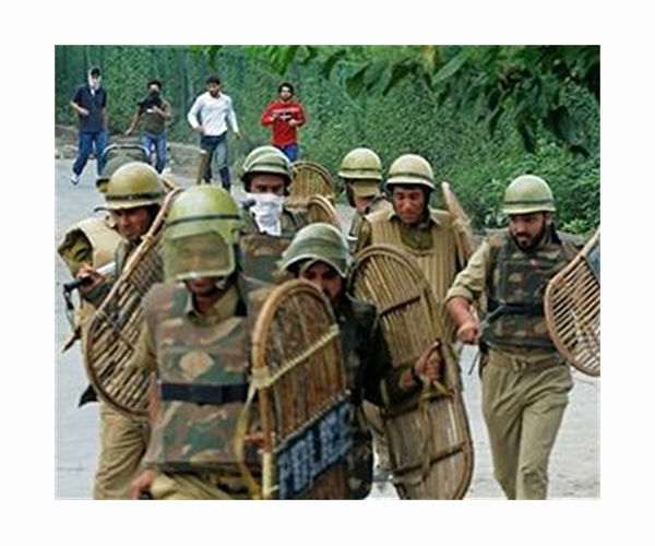 Indian soldier accused of killing Kashmir civilians for reward