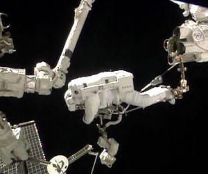 NASA launches new probe of spacesuit failure