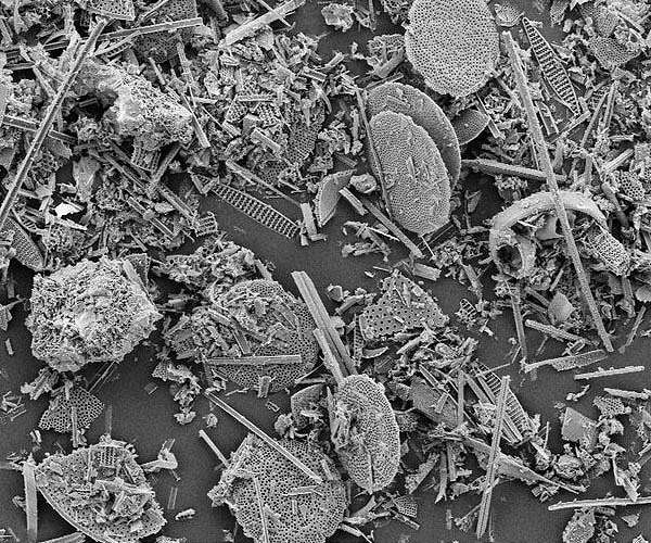 The global gap in the geologic record 34 million years ago