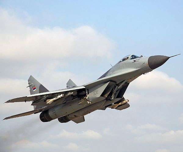 Algeria fighter jet crash kills pilot