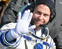 Russia bestows medal on US astronaut in failed launch