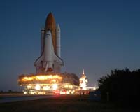 Discovery Rolls Out To Launch Pad 39B