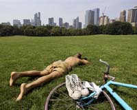 US Simmers As Record Temperatures Reap Transport Chaos