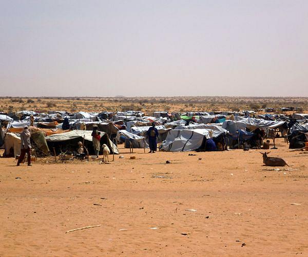 Drought pushes Kenya's refugee mega-camp to 'breaking point'