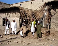 Pakistan air strikes kill 18 more militants in tribal area: military