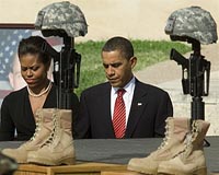 Obama leads memorial at Texas army base