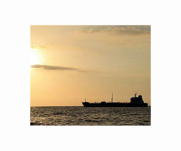 Nigeria says oil ship fire extinguished