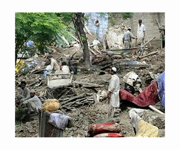 Heavy rain and flash floods kill 33 in Afghanistan