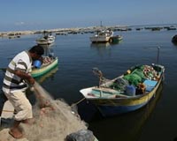 Israeli navy fire wounds Gaza fisherman: medics