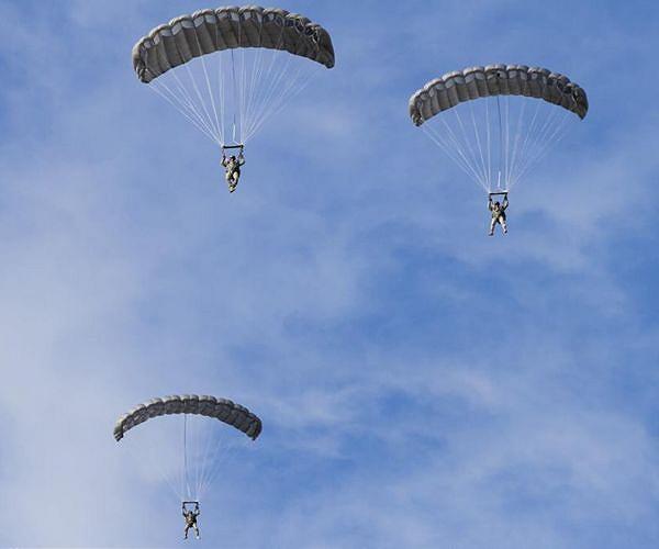 U.S. paratroopers accidentally storm Bulgarian olive oil factory in exercise