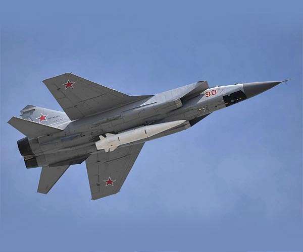 Russia uses advanced hypersonic missiles in Ukraine for the first time