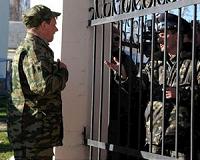 Ukraine troops dig in at border in staredown with Russia