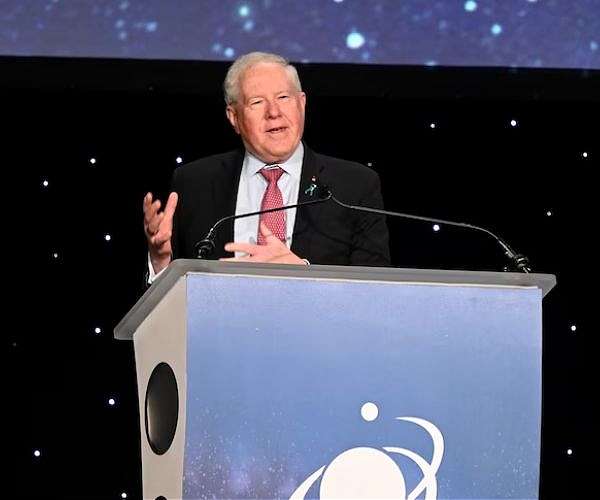 Kendall Emphasizes Strategic Importance of Space Amid Budget Challenges