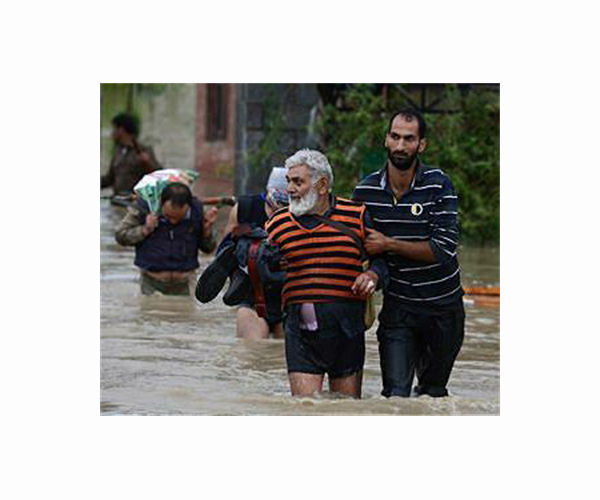 Ten dead as heavy rains hit south India