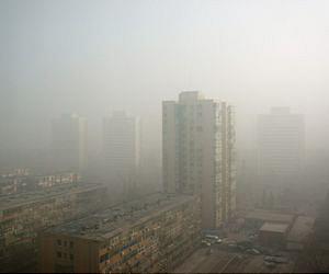 Dangerous pollution hits China's capital
